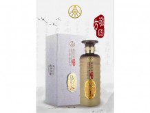 五糧液·敬四方蛹蟲(chóng)草酒